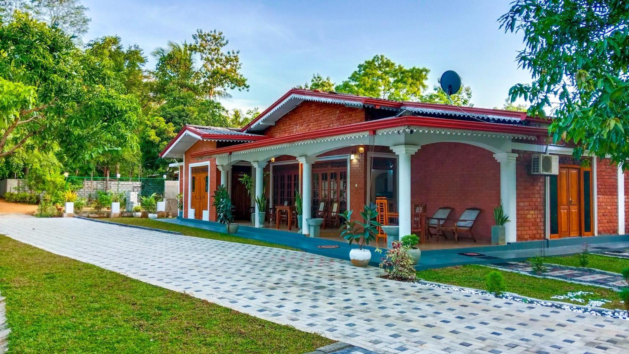 Sigiri Thilanka Rest Sigiriya Hotel Exterior photo