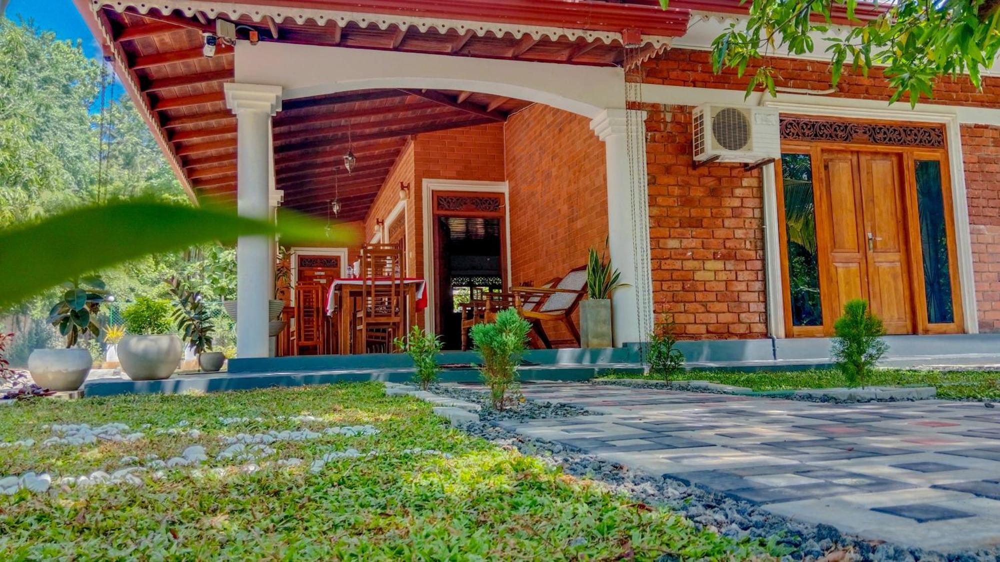 Sigiri Thilanka Rest Sigiriya Hotel Exterior photo