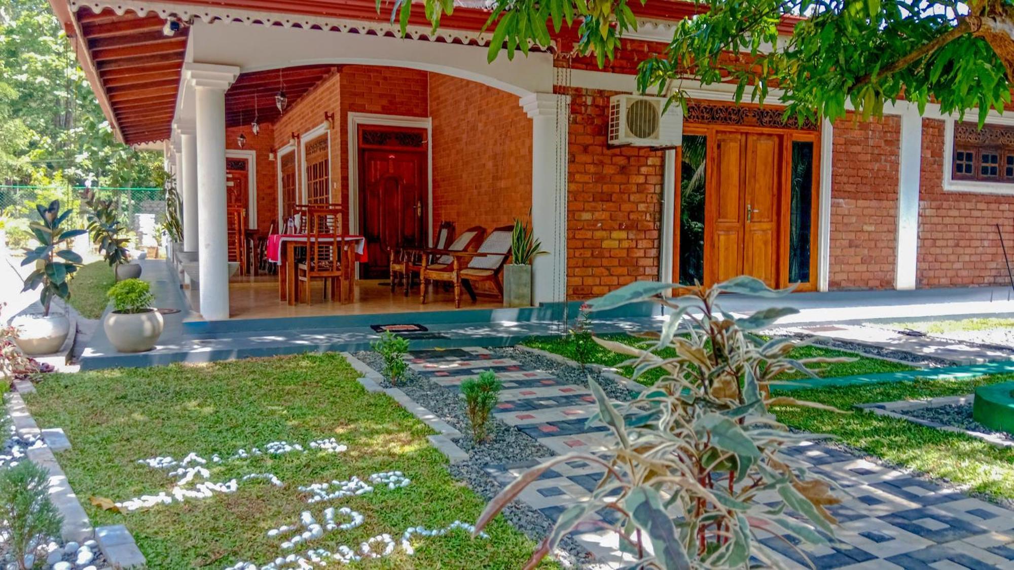 Sigiri Thilanka Rest Sigiriya Hotel Exterior photo