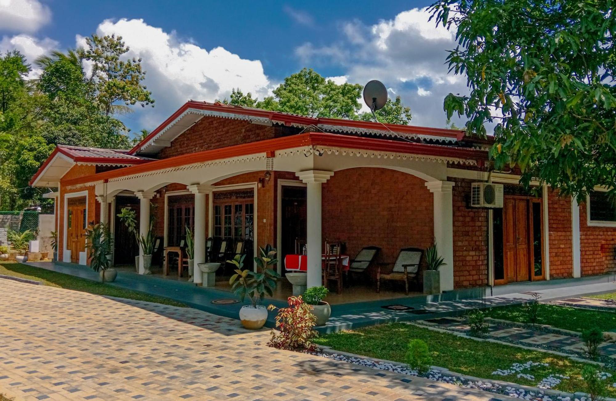 Sigiri Thilanka Rest Sigiriya Hotel Exterior photo