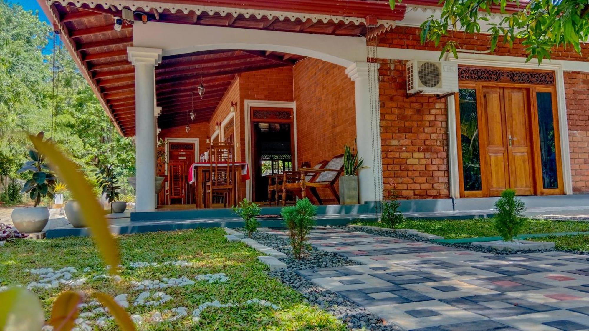 Sigiri Thilanka Rest Sigiriya Hotel Exterior photo