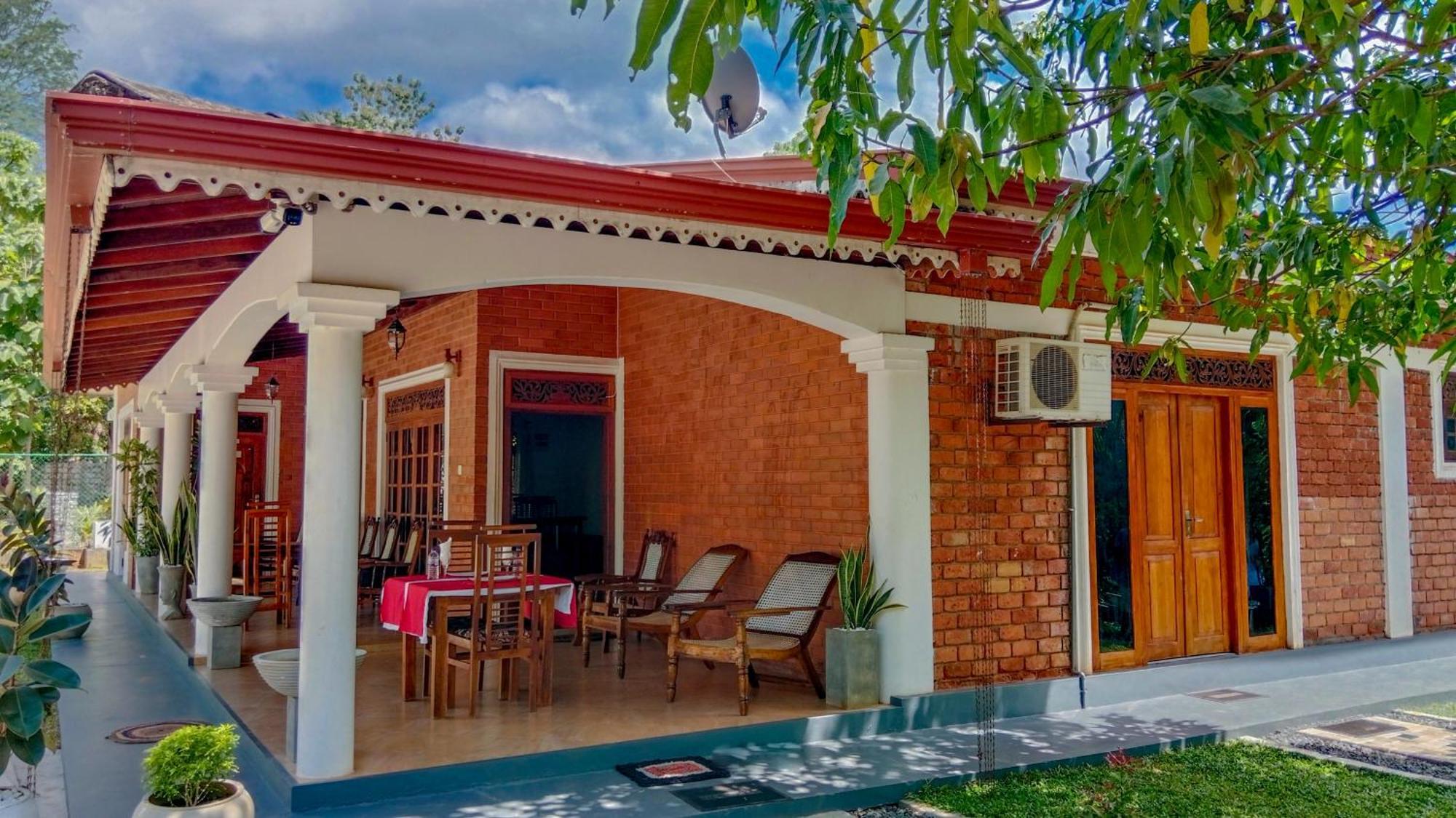 Sigiri Thilanka Rest Sigiriya Hotel Exterior photo